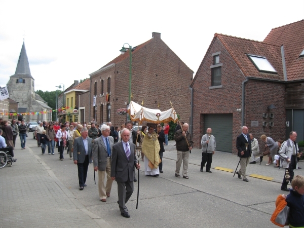 Hoegaarde-Meldert Sint-Ermelindus processie 2011 049