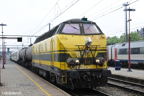 6323 & 6218 als Z 96828 TOURNAI 20110510 (1) copy