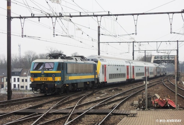 1878 & 2730 achteraan FM 20130405 als IC 4532_GCR_3