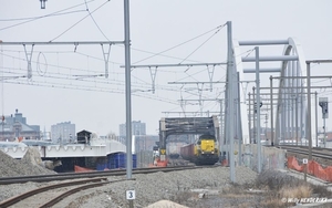 BRUGGEN ALBERTKANAAL met 7869-7868 FNLB 20130405