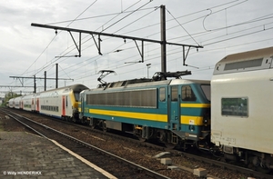 2743 met 2757 in 't midden FCV 20140407 als IC4531-GCR_2