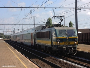 sized_2758 & 2751 in 't midden LNK doorrit 20140716 als IC4531-GC