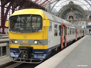 902 FN 20150715 als L2662 naar Lokeren (1)