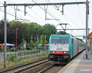 2832 HEIDE 20150808 als E9260 naar FBMZ om 20u06