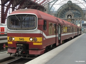 945 FN 20150824 als L2662 naar Lokeren_2