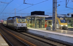 1855 als IC3241 naar LK & 08071 als IC3017 naar FGSP FSN 20160212