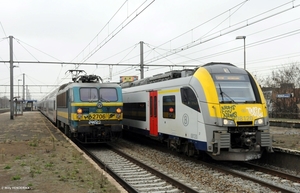 08120-08086 als IC3334 fn-FBMZ & 2706 als IC3313 FBMZ-FES  te LNK