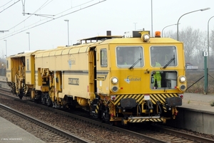 PLASSER & THEURER Onderstopmachine 08-475 UNIMAT 4S FNLB 20161212