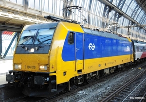 E186019 AMSTERDAM 20150822 als IC+ (2)