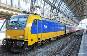 E186019 AMSTERDAM 20150822 als IC+