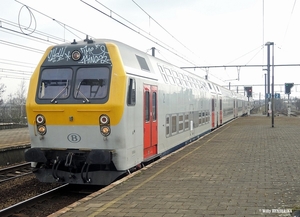 TD-M5 met achteraan 2733 LNK 20160316 als IC3313 FBMZ-FES 14u05 (