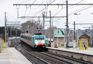 2804 en 2805 achteraan FNLB 20180405 als IC9216 Den Haag-FBMZ 09u