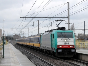 2804 en 2805 achteraan FNLB 20180405 als IC9216 Den Haag-FBMZ 09u