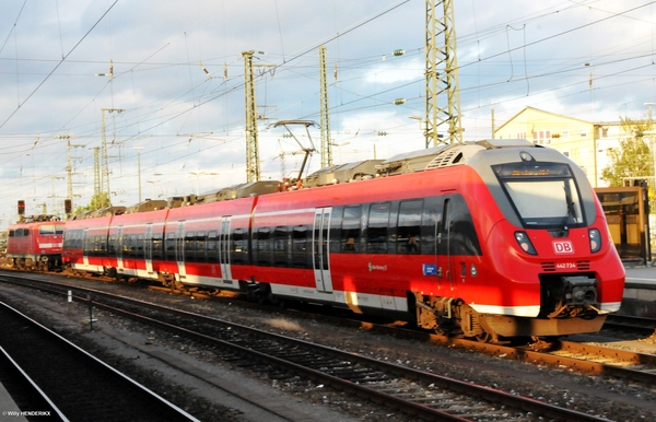 DB_442734 & 111095-6 NÜRNBERG Hbf. 20170617 20u20 (1)