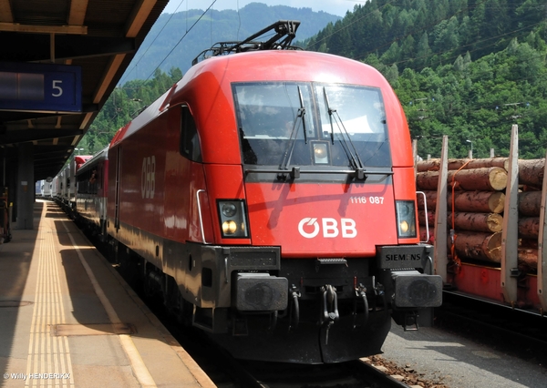 BB 91 81 1116 087-8 met RoLa SCHWARZACH-ST-VEIT 20170621 (1)