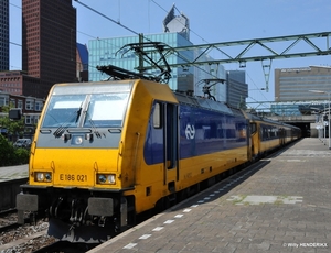 186021 & 186044 achteraan DEN HAAG CS 20180721 14u05