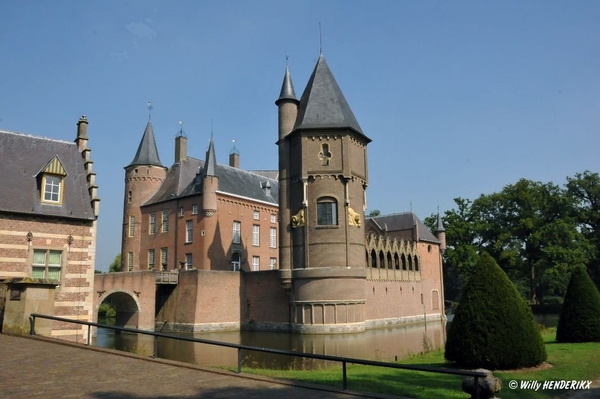 NL_HEESWIJK KASTEEL KAMEREN 20130904 (5)