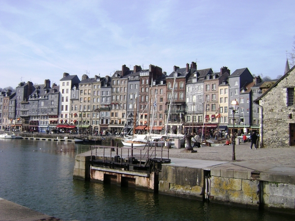 090228 CambraiRouenCaenBayeuxArromanchDeauvilHonfleurCabrgAlbert 