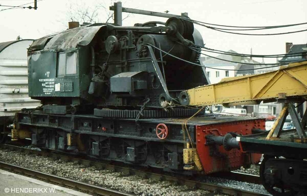 A310-3 MECHELEN met 8233 1980.12 (3)