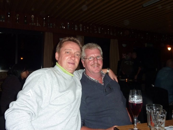 263060_232370356775611_100000079461606_1024284_3889163_n