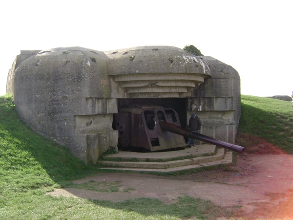 101030 Normandië 088 Longues sur Mer