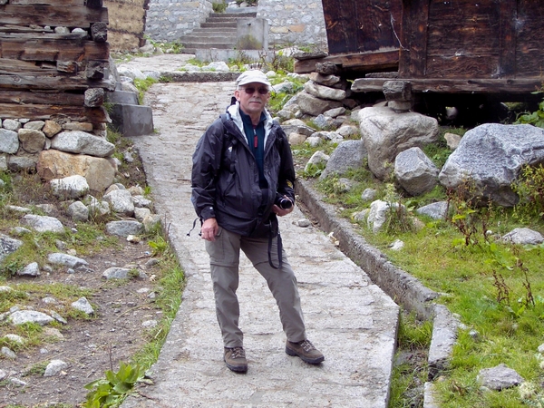 FOTOGRAAF IN CHITKUL