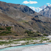 DE SPITI RIVIER IN DE GELIJKNAMIGE VALLEI