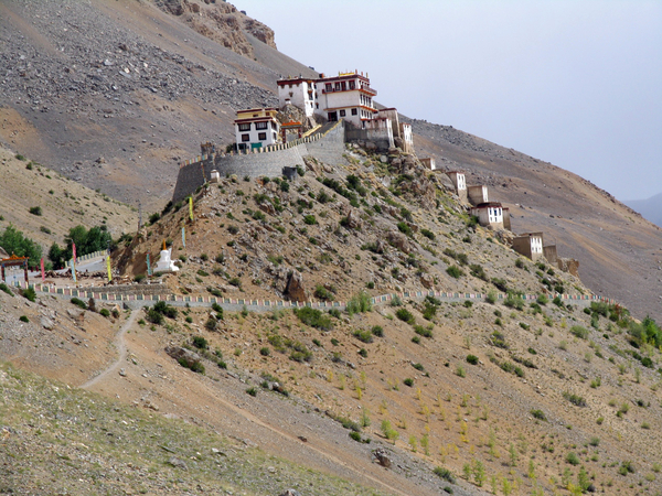 PRACHTIGE LOCATIE - KY GOMPA