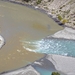 HET BLAUWE WATER KOMT VAN EEN KOUDE BERGRIVIER