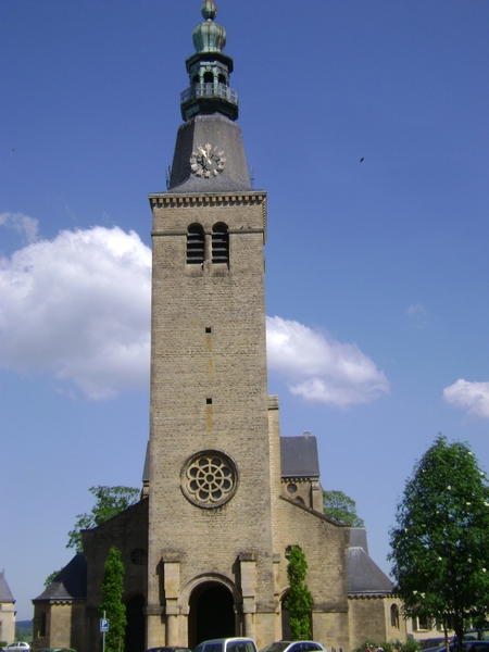 100522 Bouillon Semois Orval F Stenay Sedan B Humain 034