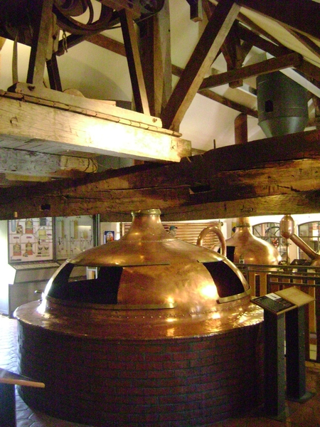 100522 Bouillon Semois Orval F Stenay Sedan B Humain 073