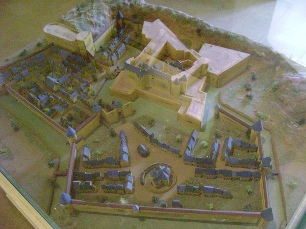 100522 Bouillon Semois Orval F Stenay Sedan B Humain 110