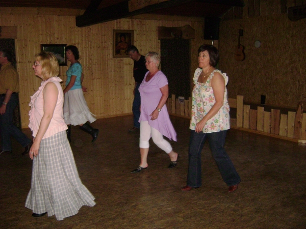 100522 Bouillon Semois Orval F Stenay Sedan B Humain 127