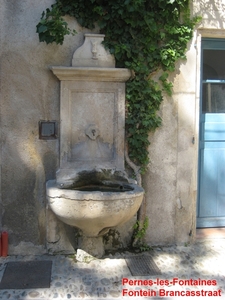 Pernes-les-Fontaines 9c