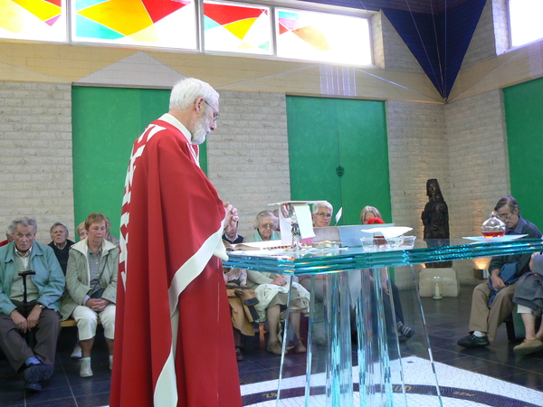 Een altaar in kristal...