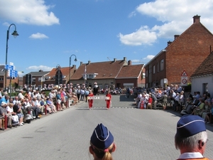 Meigem H.bloedprocessie 2011 010