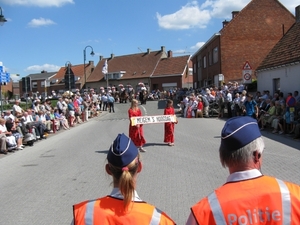 Meigem H.bloedprocessie 2011 011