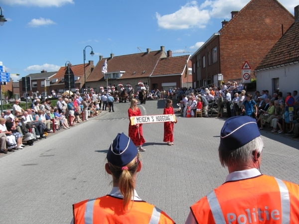 Meigem H.bloedprocessie 2011 011