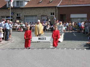 Meigem H.bloedprocessie 2011 035