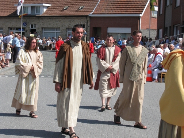 Meigem H.bloedprocessie 2011 038