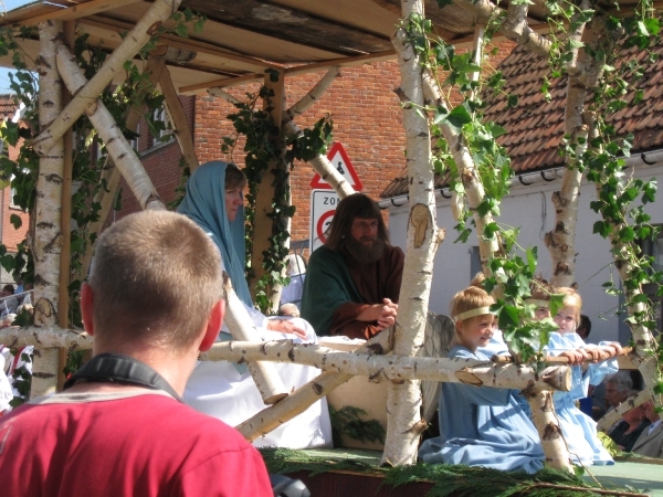 Meigem H.bloedprocessie 2011 047