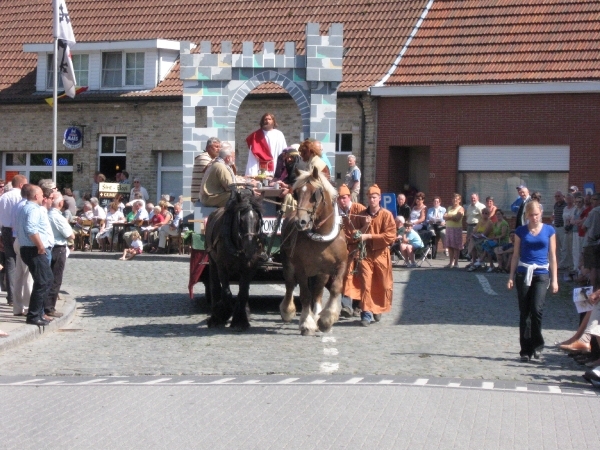 Meigem H.bloedprocessie 2011 070