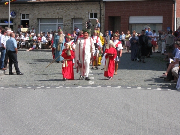 Meigem H.bloedprocessie 2011 092