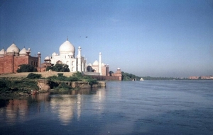 TAJ MAHAL ACHTERKANT