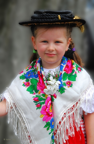 Kind in Klederdracht Oostenrijk 2010