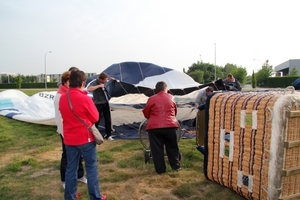 Ballonvaart met KBC Dentergem 19-05-2011 014