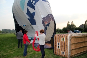 Ballonvaart met KBC Dentergem 19-05-2011 183