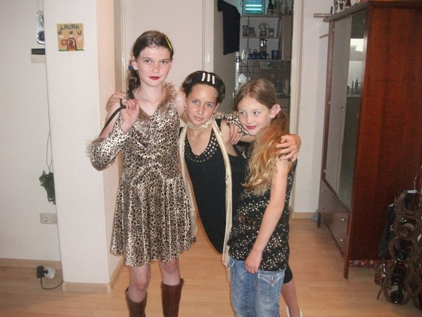 283194_2264780824716_1404369543_2633389_4379874_n