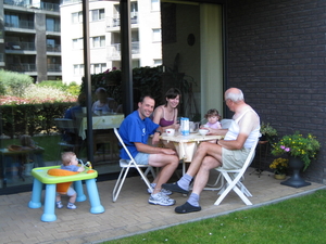 01) Soeptijd op terras op 15 aug