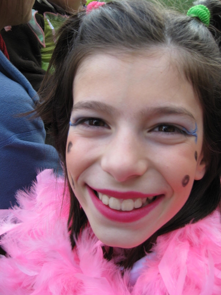 06) Sarah met geschminkt gezichtje